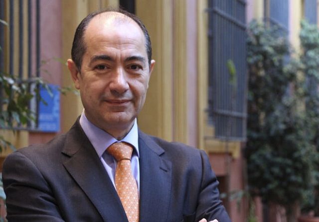 jose-luis-del-rio-gerente-fundacion-enseñanza-victoria-diez-colegios-diocesanos-web-796x448